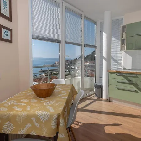 Mandarina Apartament *